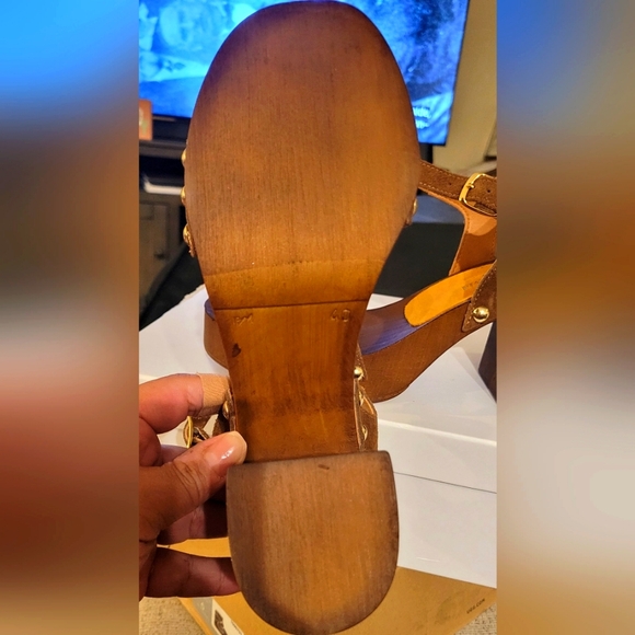 Charles David Kid Suede Platform Sandals, Cognac Suede, Women's Size 9 - Picture 4 of 8